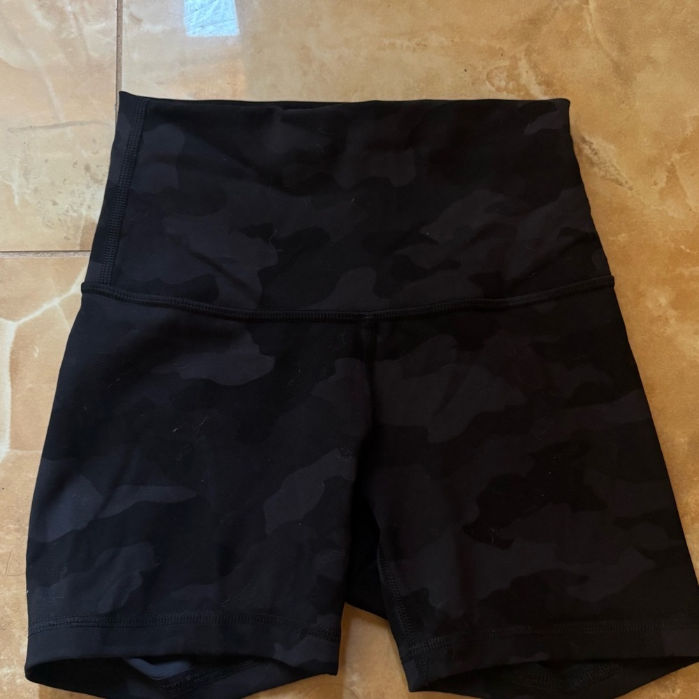 lululemon 4 inch Black Bike Shorts Stretchy Fit XXS